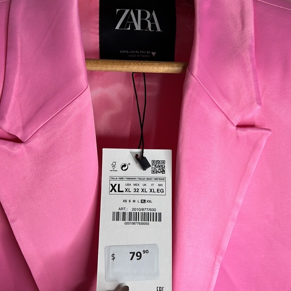 Beauties pink satin suit - Picture 2 of 4